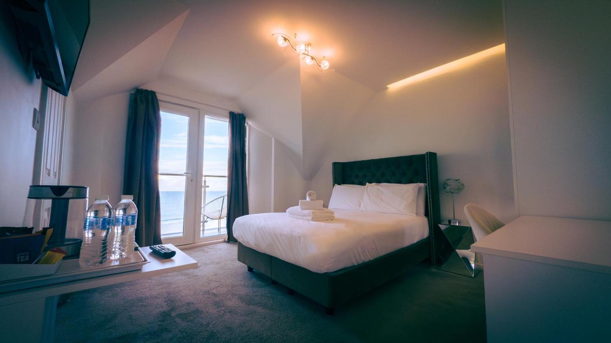 Oyo Newquay Beach Hotel Екстериор снимка