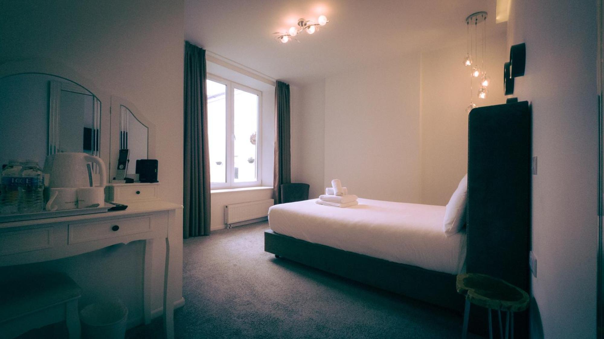 Oyo Newquay Beach Hotel Екстериор снимка